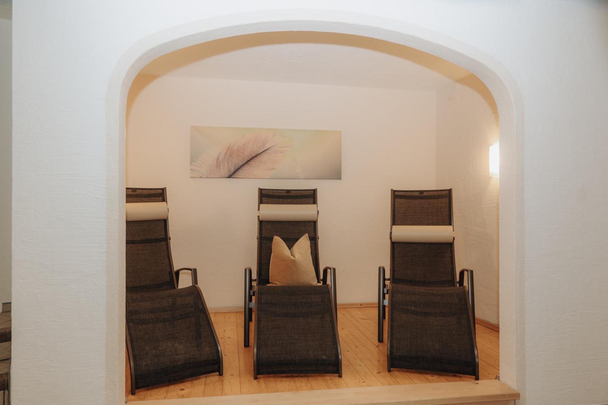 Hotel Krone גרוסארל מראה חיצוני תמונה